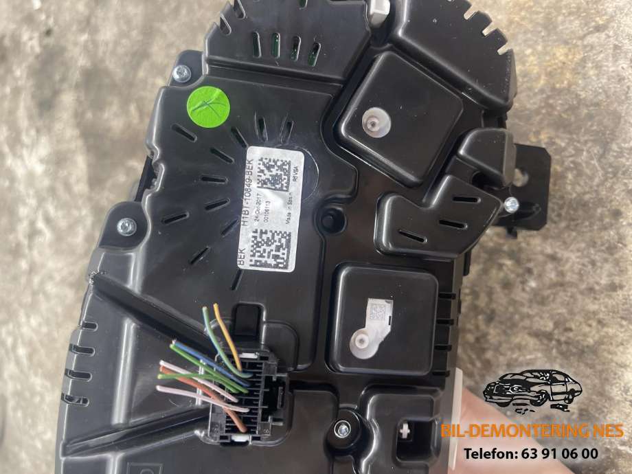 Instrumentpanel til Ford Fiesta 2017-->> (Type VII)  