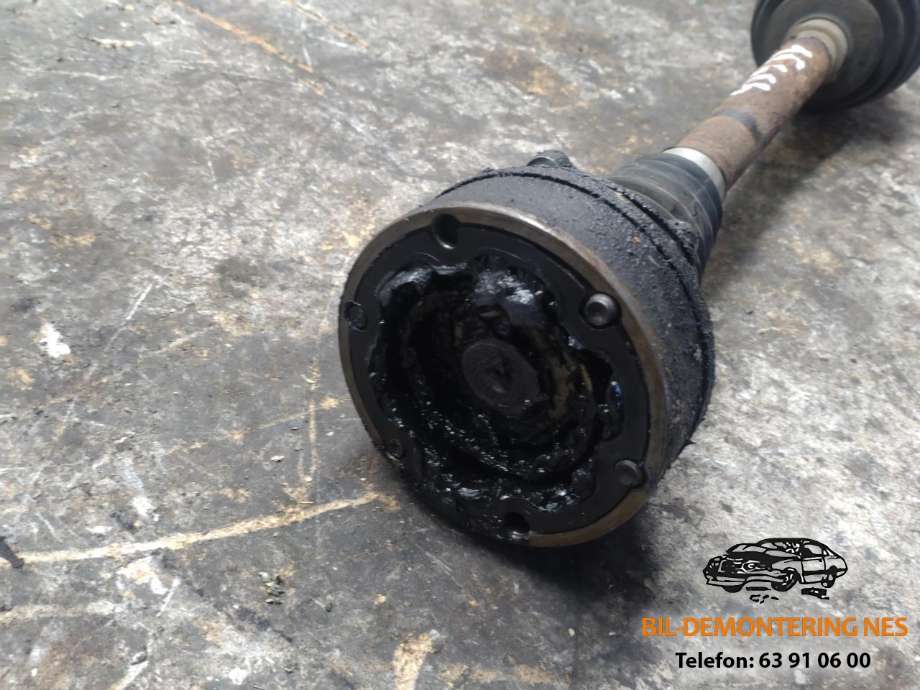 Drivaksel venstre foran, diesel/manuell til Audi A1 2010-2014 (Type I, Fase 1)  