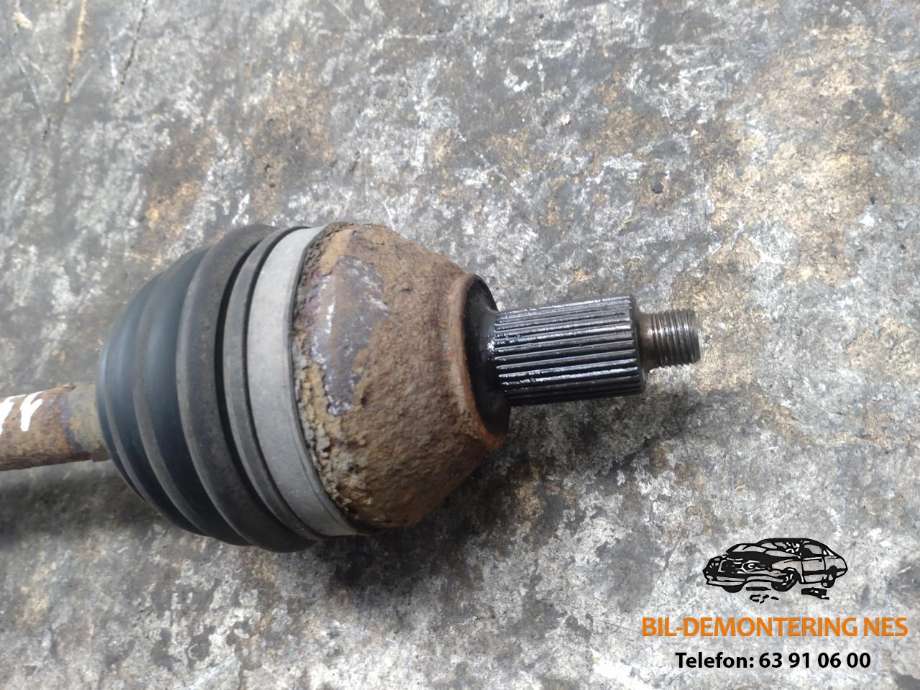Drivaksel venstre foran, diesel/manuell til Audi A1 2010-2014 (Type I, Fase 1)  