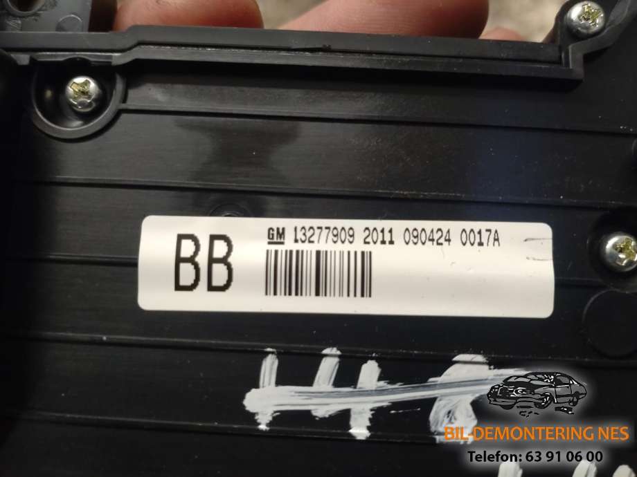 Bilstereo betjeningspanel til Opel Insignia A 2009-2014