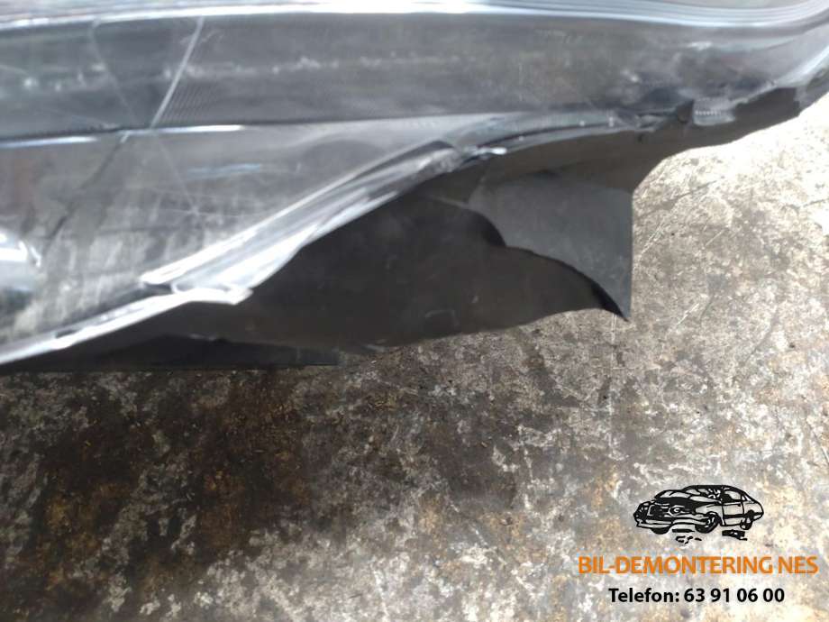 Frontlykt venstre xenon til Toyota Proace 2016-->> (Type II)  (SU001A4874|)