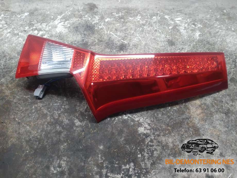 Baklykt høyre indre til Volvo V70 2007-2013 (Type III, Fase 1)