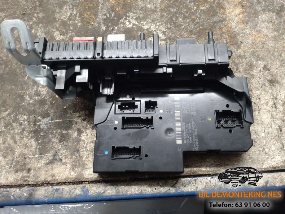 Styreenhet (SAM - Signal Acquisition Module) til Mercedes C-Klasse 2007-2011 (Fase 1) (W204) (W204) (A2049065402|A2049004803|A2049005501)