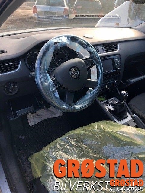 Škoda Octavia 2013-2016 (Type III, Fase 1) , Motorkode: CLHA, Girkassekode: MRV
