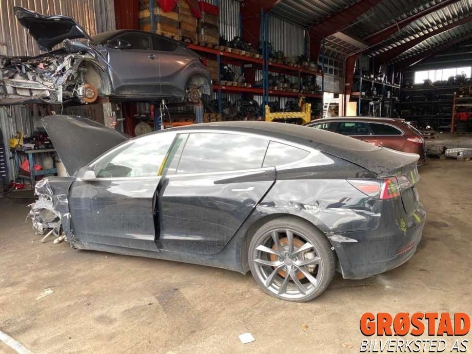 Tesla Model 3 2018-2023 (Fase 1) , Motorkode: 3D3|3D5, Girkassekode: