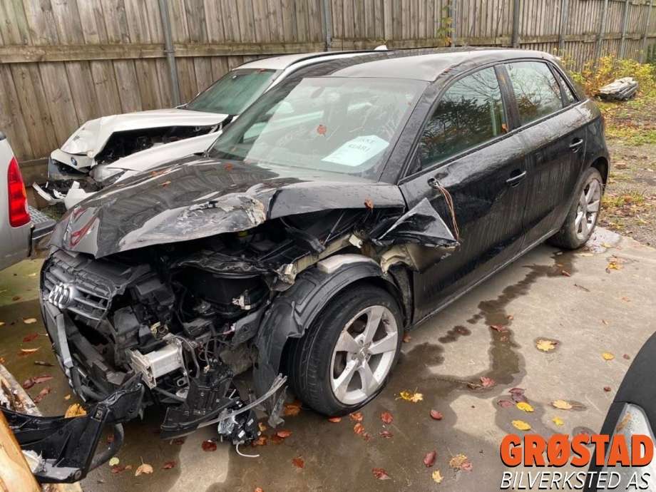Audi A1 2015-2018 (Type I, Fase 2) , Motorkode: CHZB, Girkassekode: SMJ