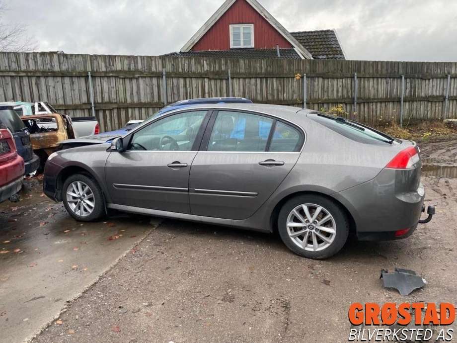 Renault Laguna 2008-2010 (Type III, Fase 1) , Motorkode: M9R G7, Girkassekode: 