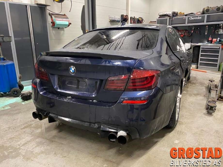 BMW 5-Serie 2010-2017 (F10/F11) (F10/F11), Motorkode: N57D30A, Girkassekode: