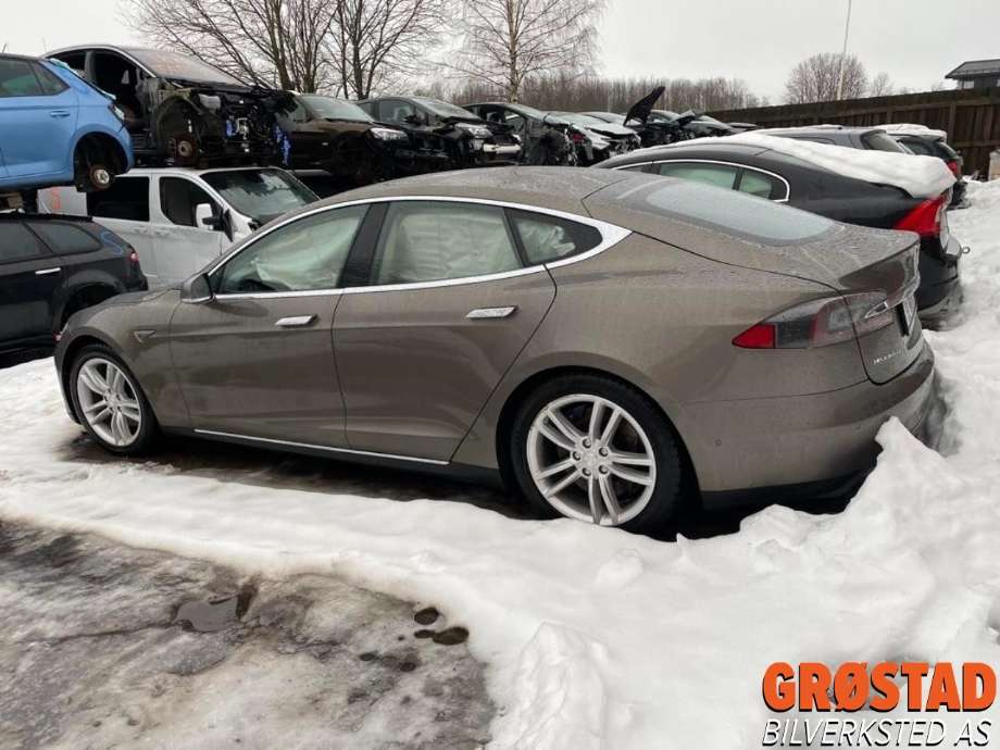 Tesla Model S 2013-2016 (Fase 1) , Motorkode: L2S, Girkassekode: 