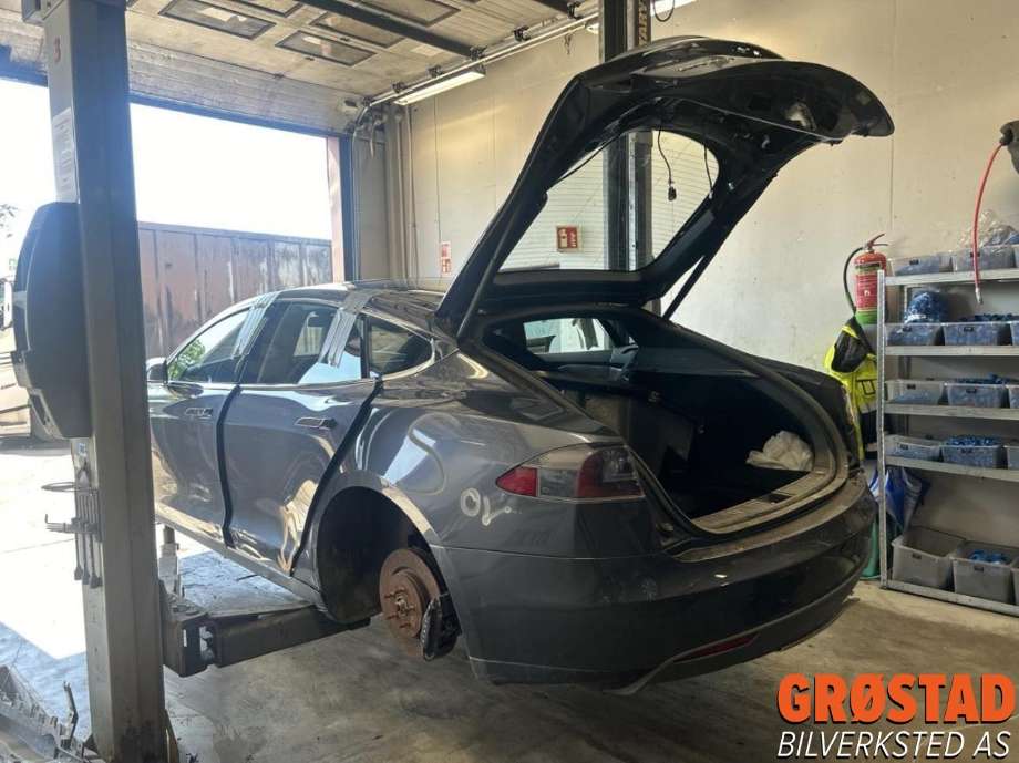 Tesla Model S 2013-2016 (Fase 1) , Motorkode: L2S|L2S, Girkassekode: