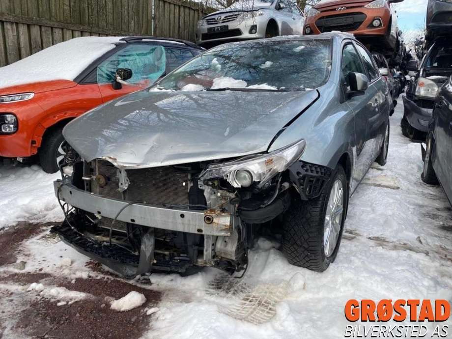 Toyota Auris 2013-2015 (Type II, Fase 1) , Motorkode: 1NR-FE, Girkassekode: 