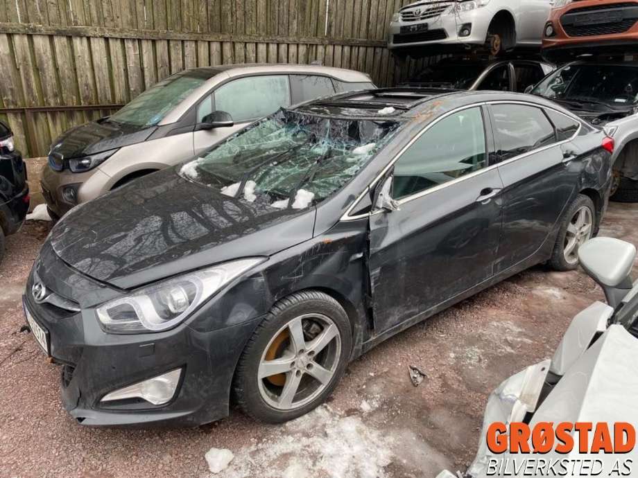 Hyundai i40 2012-2017 , Motorkode: D4FD, Girkassekode: 
