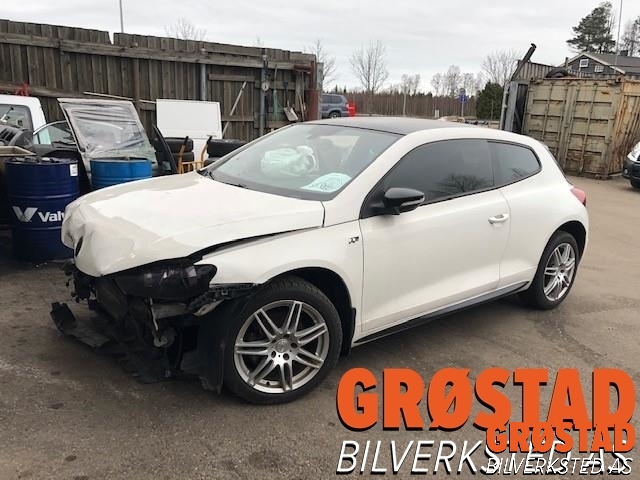 VW Scirocco 2008-2013 , Motorkode: CAXA, Girkassekode: LHY