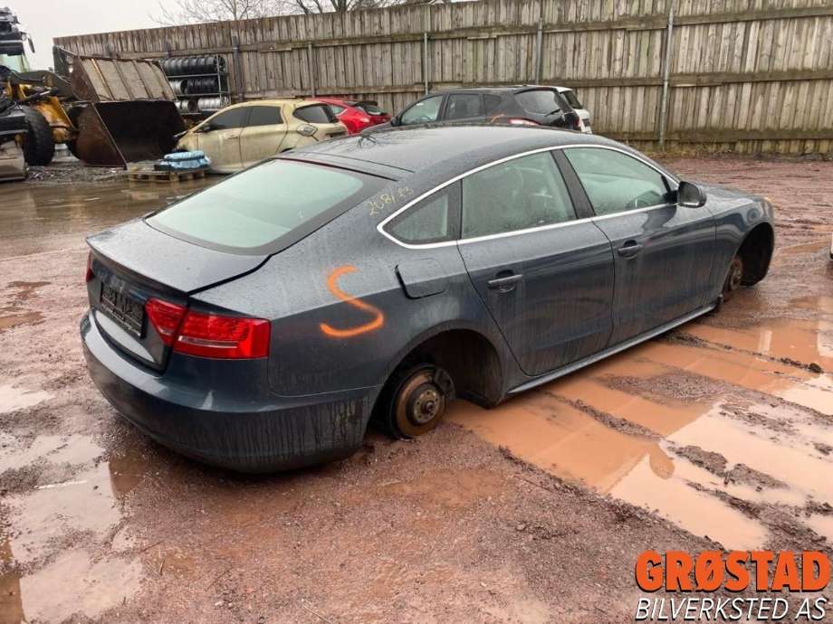 Audi A5 2007-2016 (Type I) , Motorkode: CAHA, Girkassekode: LLR