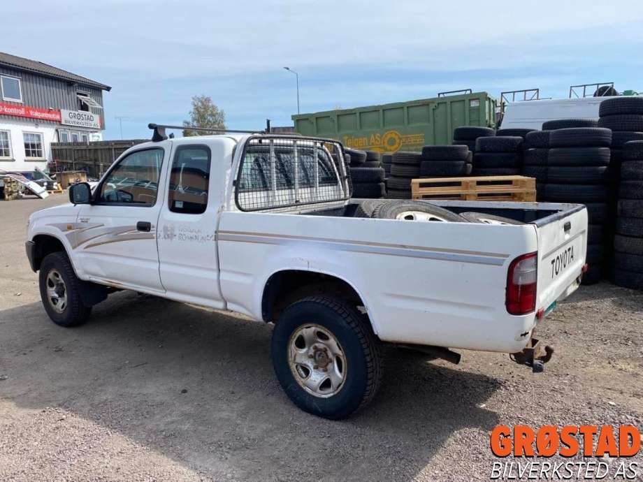 Toyota Hilux 1998-2001 , Motorkode: 2L-T, Girkassekode: 