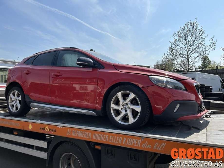Volvo V40 2012-2019 , Motorkode: D4162T, Girkassekode: