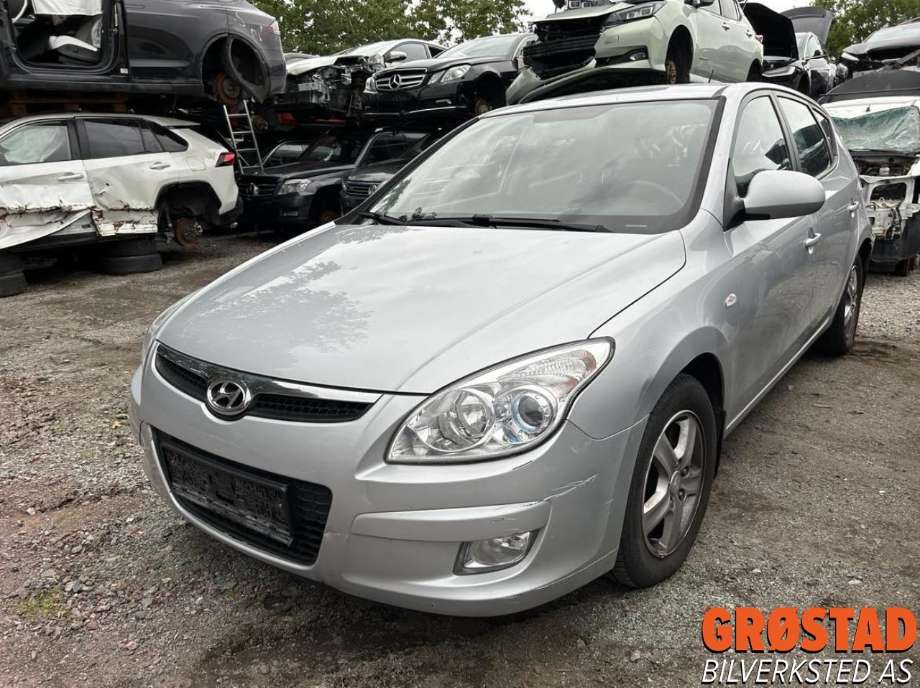 Hyundai i30 2007-2012 (Type I) , Motorkode: D4FB-F, Girkassekode: 