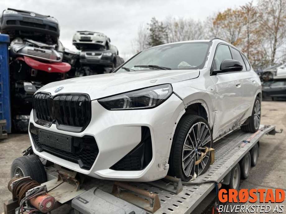 BMW iX1, 2023->> (U11) (U11) delebil , Motorkode: HB0001N0|HB0002N0