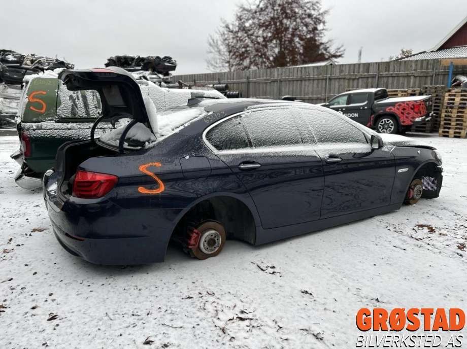 BMW 5-Serie 2010-2017 (F10/F11) (F10/F11), Motorkode: N53B30A, Girkassekode: 