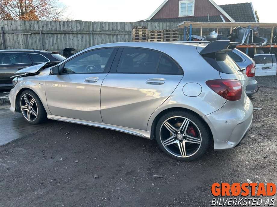 Mercedes A-Klasse 2012-2018 (W176) (W176), Motorkode: 270920, Girkassekode: 