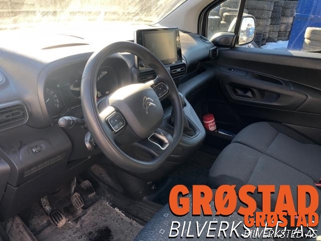 Citroën Berlingo 2019-->> (Type III) , Motorkode: YHY (DV5RD), Girkassekode: 