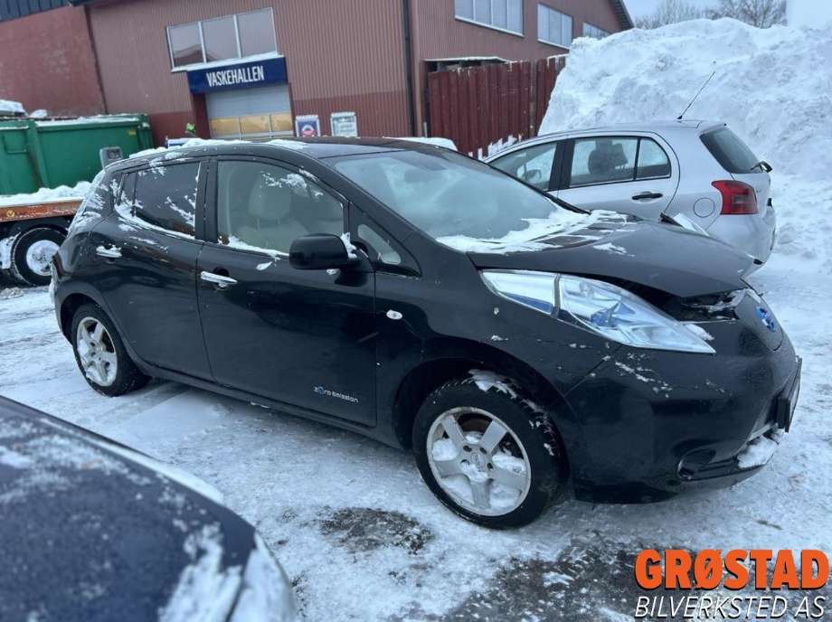Nissan Leaf 2011-2017 (Type I) , Motorkode: EM61, Girkassekode: 