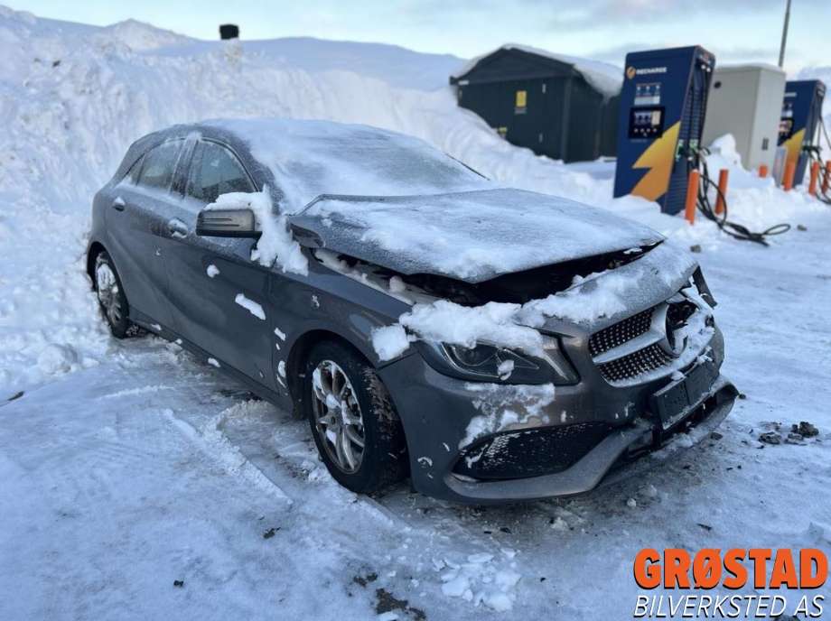 Mercedes A-Klasse 2012-2018 (W176) (W176), Motorkode: 270910, Girkassekode: