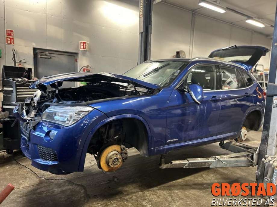 BMW X1 2009-2015 (E84) (E84), Motorkode: N47D20C, Girkassekode: 