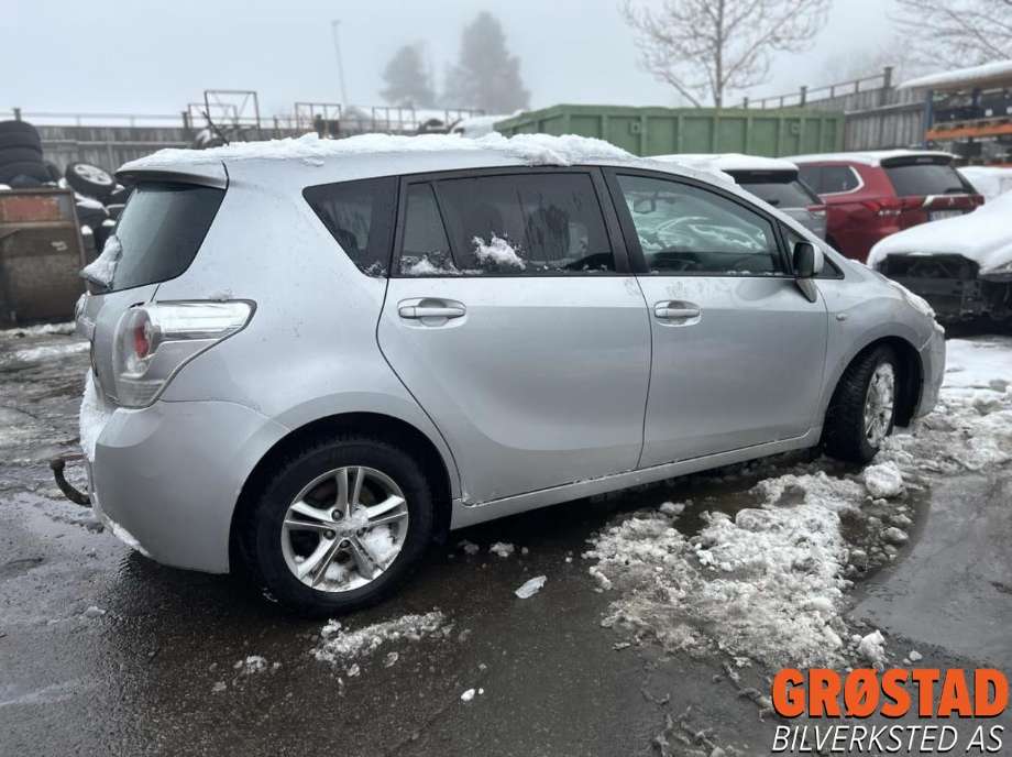 Toyota Verso 2009-2016 (Type III) , Motorkode: 1AD-FTV, Girkassekode: