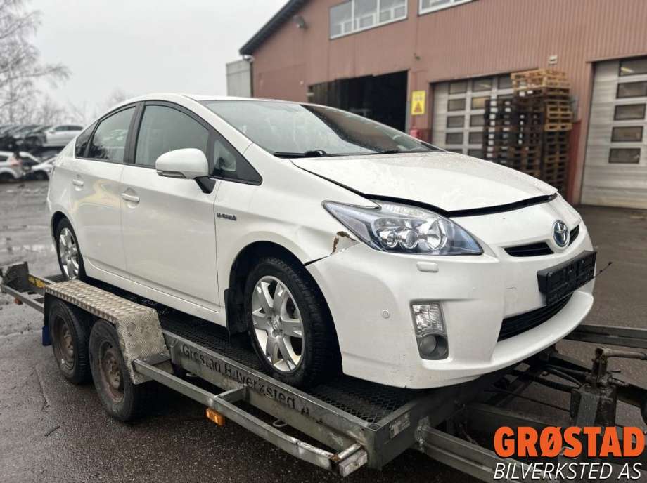 Toyota Prius 2009-2016 (Type III) (COMBI) (COMBI), Motorkode: 2ZR-FXE, Girkassekode: 