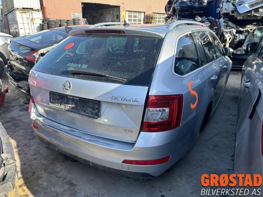 Škoda Octavia 2013-2016 (Type III, Fase 1) , Motorkode: CLHA, Girkassekode: PMZ