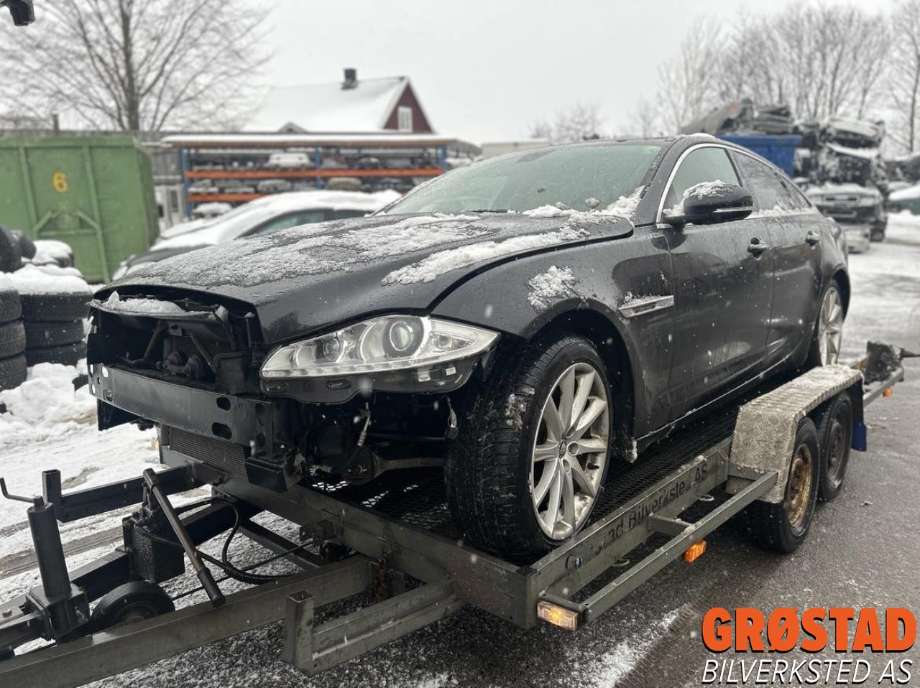 Jaguar XJ X351 2010-->> , Motorkode: 306DT, Girkassekode: 