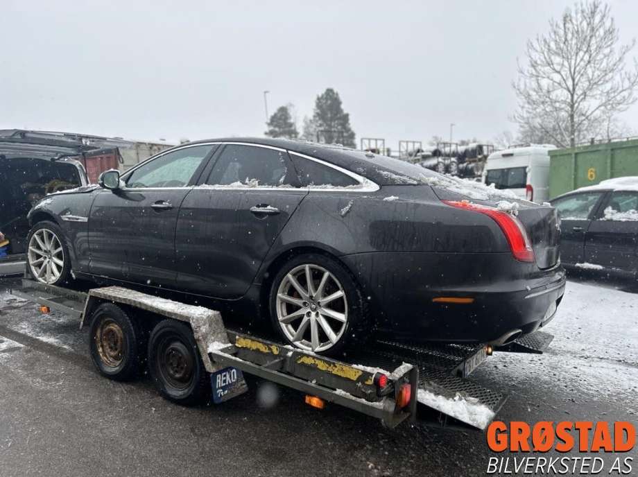 Jaguar XJ X351 2010-->> , Motorkode: 306DT, Girkassekode: 