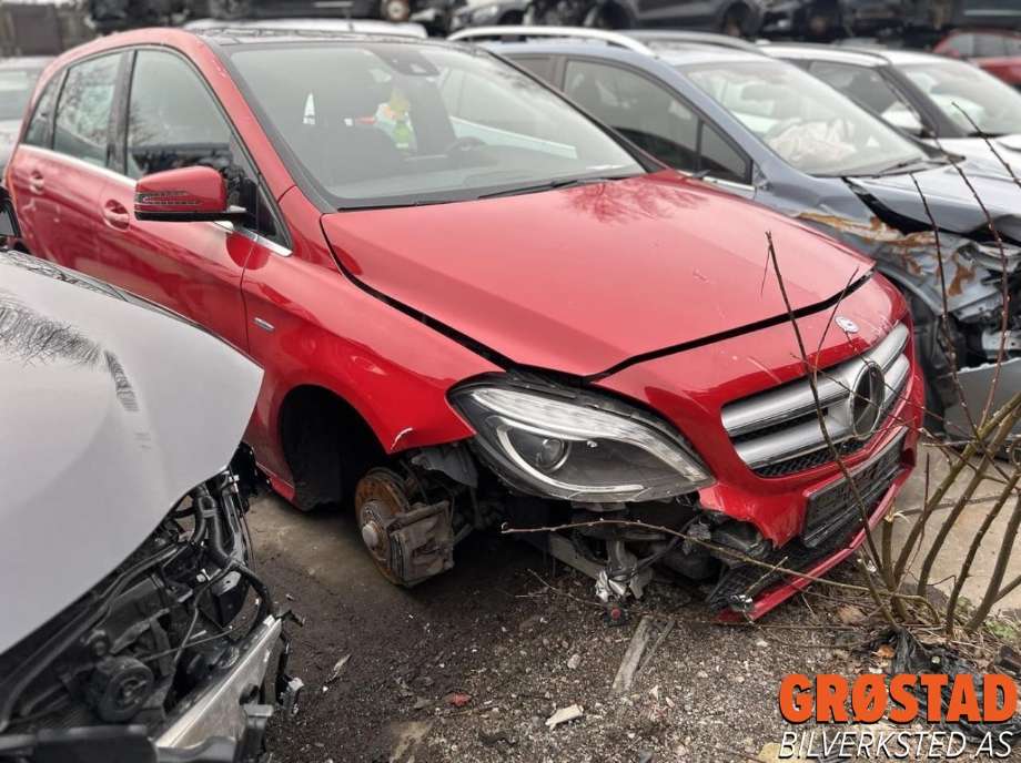 Mercedes B-Klasse 2011-2018 (W246) (W246), Motorkode: 651901, Girkassekode: