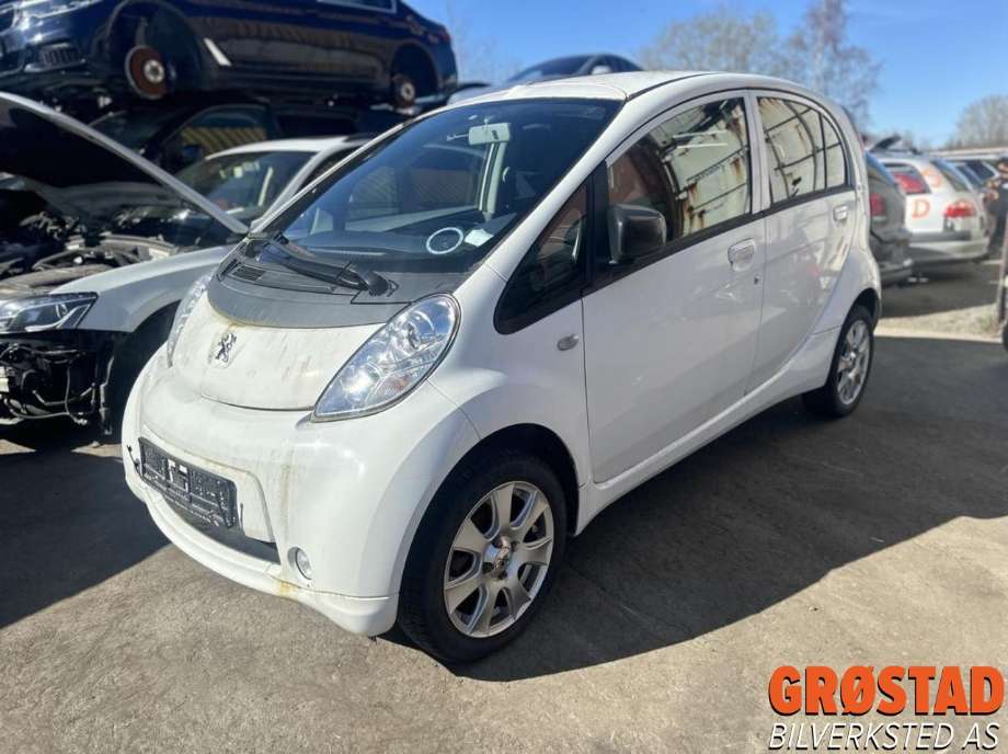 Peugeot iOn 2011-2020 , Motorkode: Y4F1, Girkassekode: