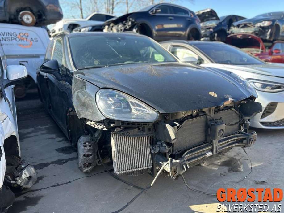 Porsche Cayenne 2010-2017 (92A) (92A), Motorkode: CVVC, Girkassekode: A5904