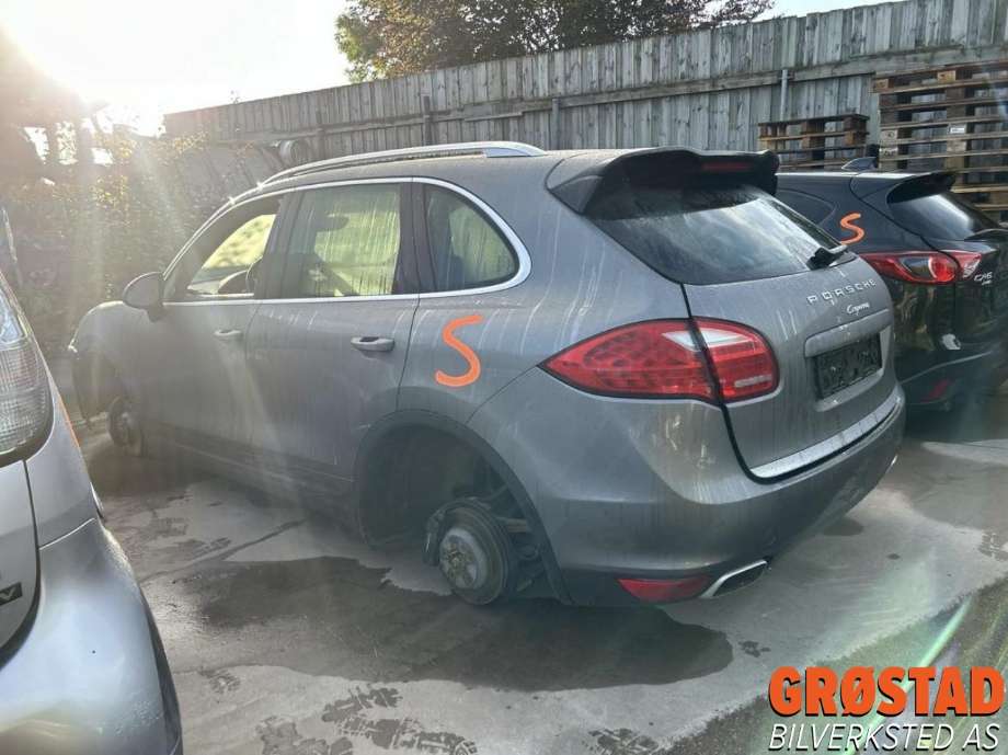 Porsche Cayenne 2010-2017 (92A) (92A), Motorkode: CRCB, Girkassekode: A5904