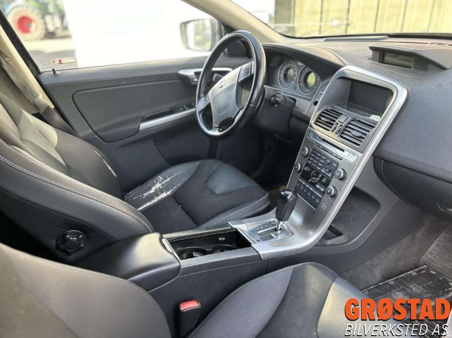 Volvo XC60 2008-2013 (Type I, Fase 1) , Motorkode: D5244T5, Girkassekode: