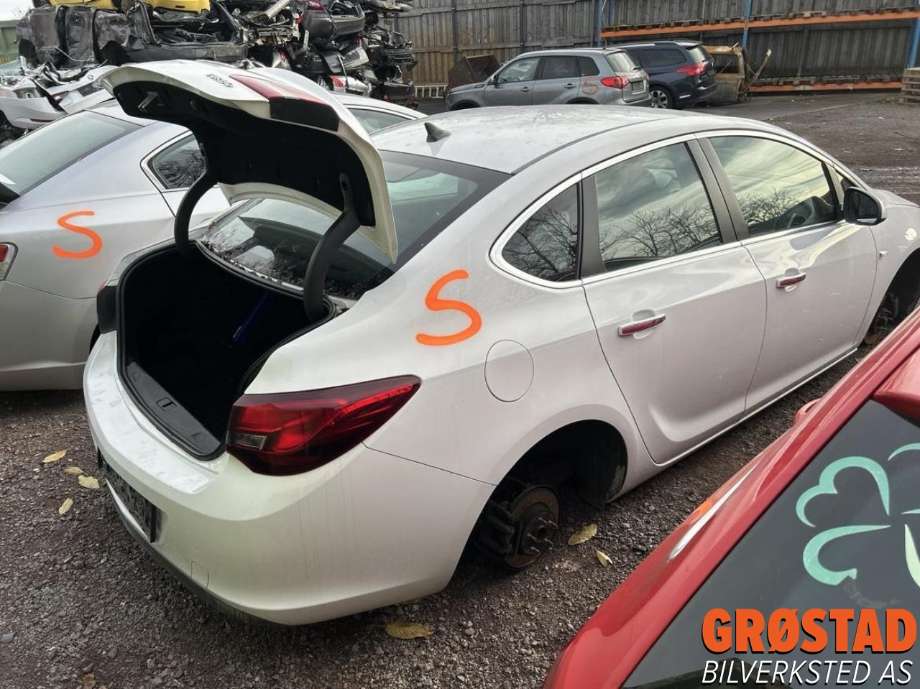 Opel Astra J 2010-2015 , Motorkode: A14NET, Girkassekode: 