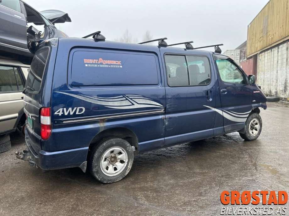 Toyota Hiace 2007-2012 (Fase 3) , Motorkode: 2KD-FTV, Girkassekode:
