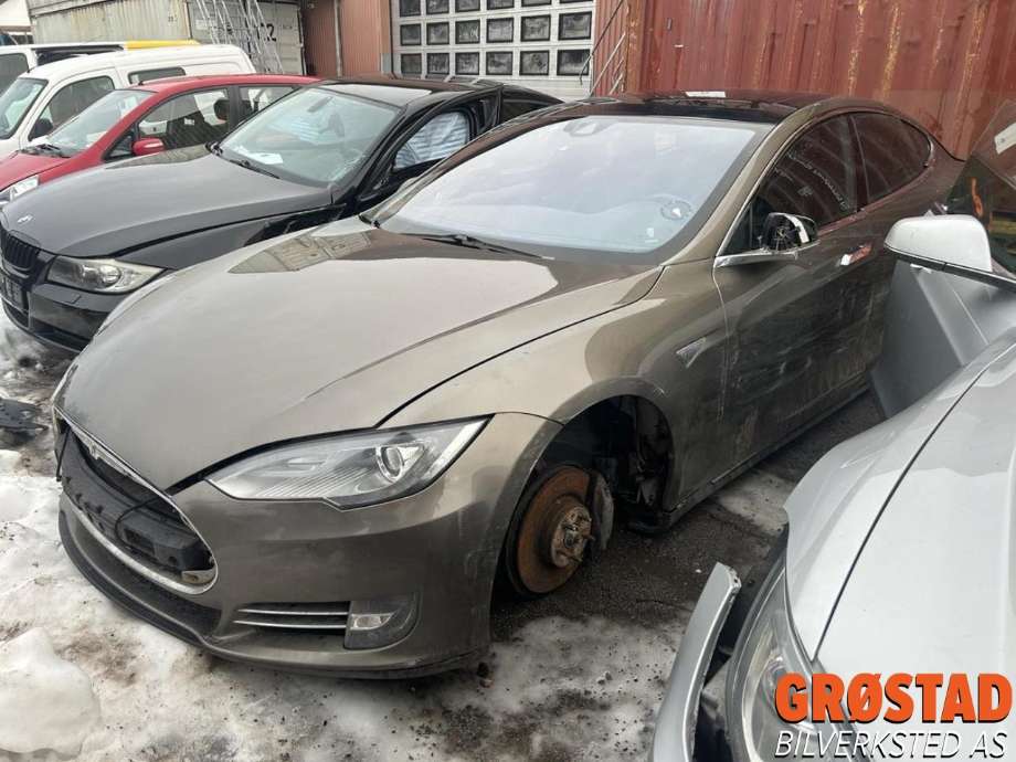 Tesla Model S 2013-2016 (Fase 1) , Motorkode: L2S|L2S, Girkassekode: