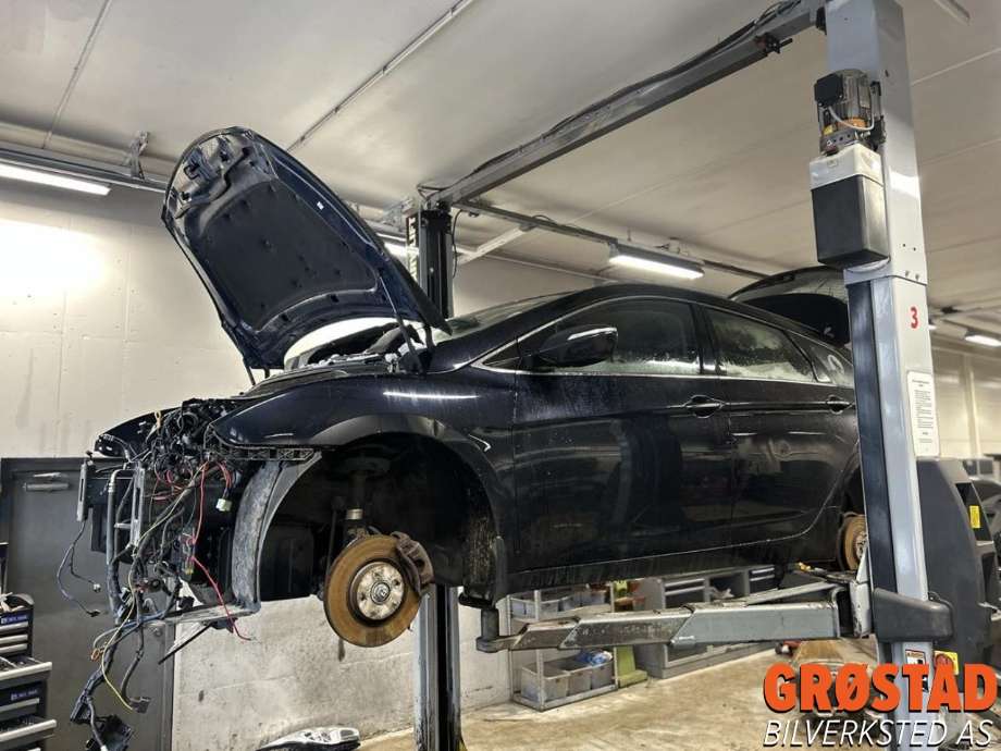 Hyundai i40 2012-2017 , Motorkode: D4FD, Girkassekode: 