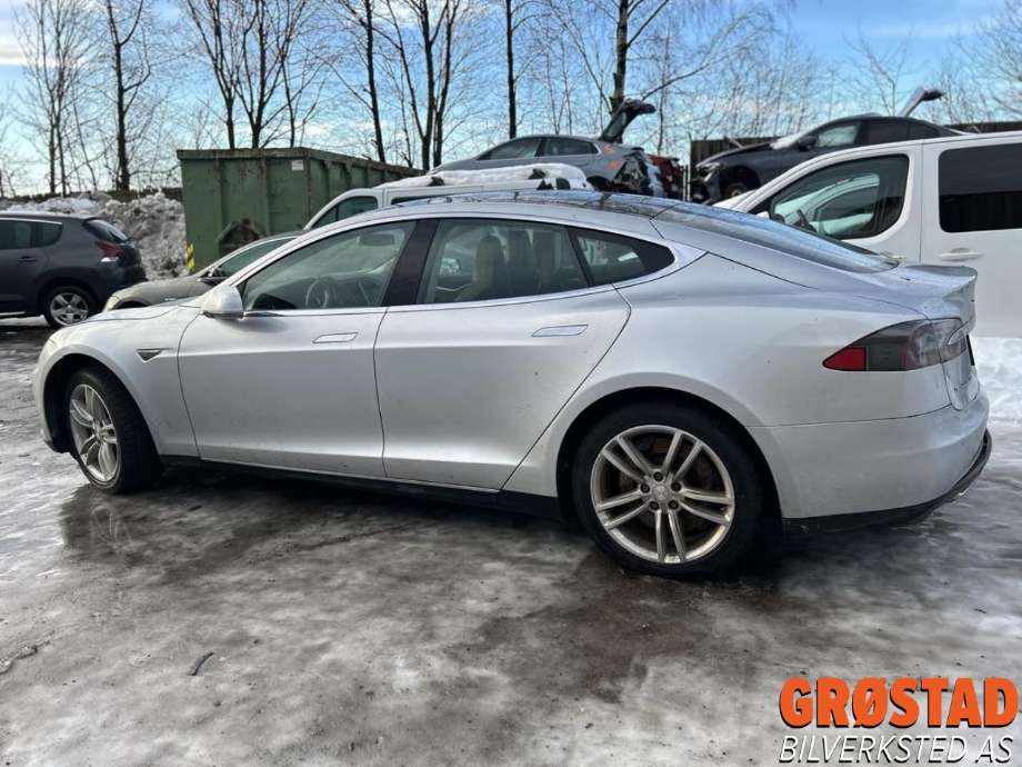 Tesla Model S 2013-2016 (Fase 1) , Motorkode: L1S, Girkassekode: 