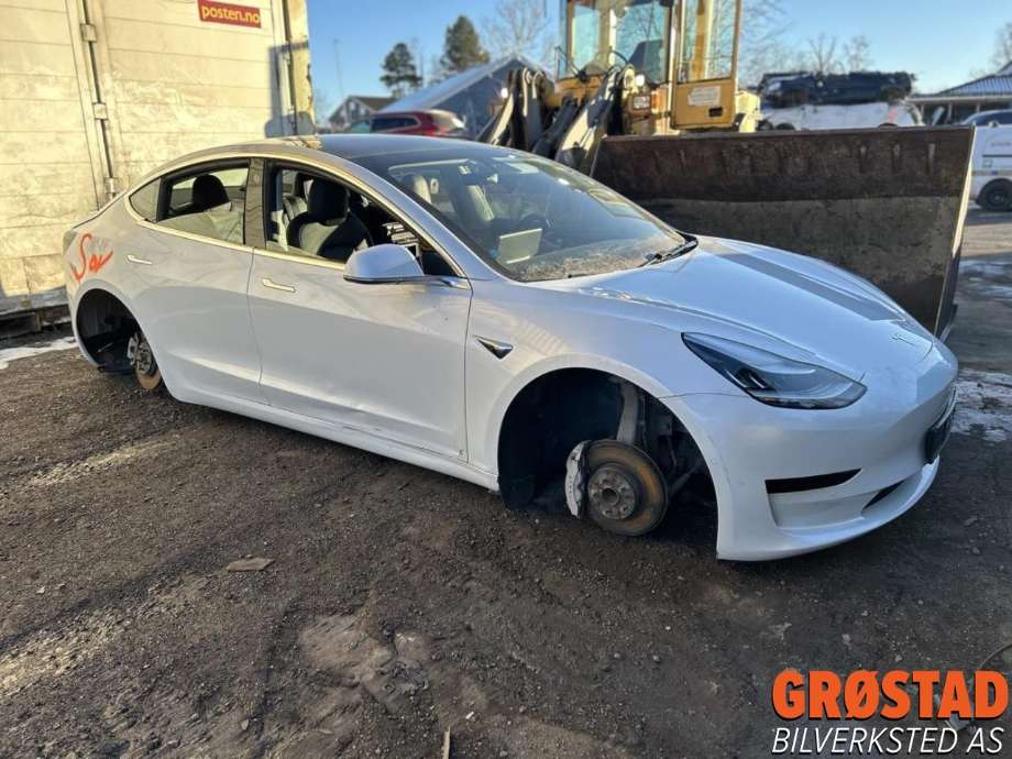 Tesla Model 3, 2018-2023 (Fase 1)  delebil , Motorkode: 3D1