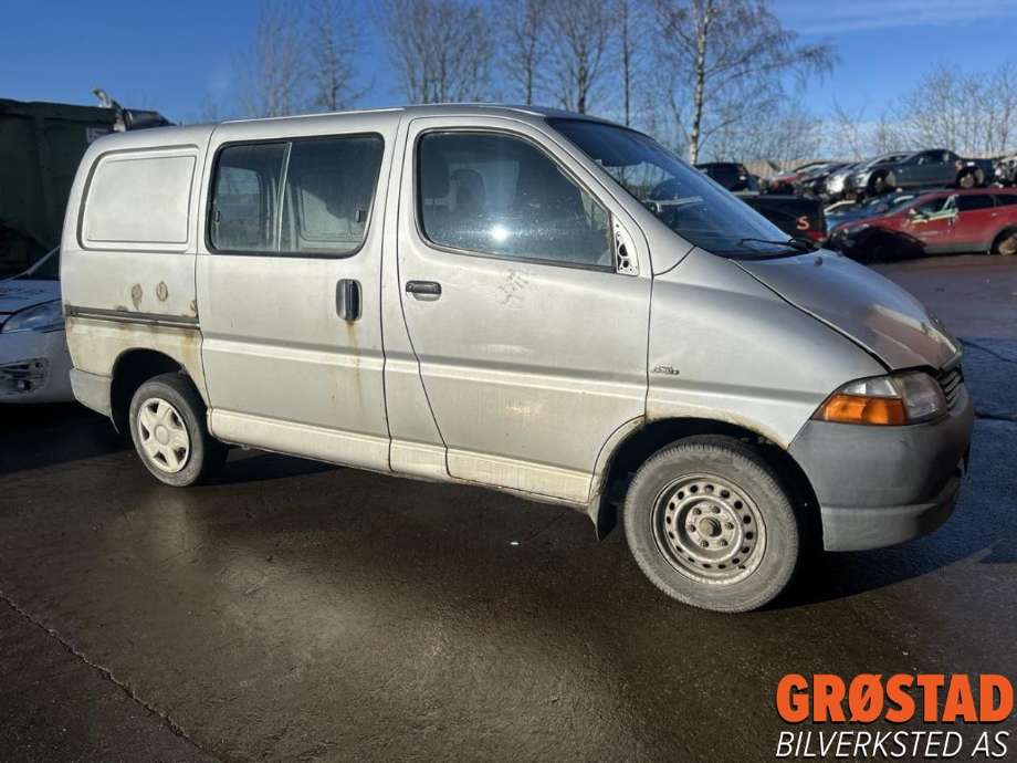Toyota Hiace 2001-2006 (Fase 2) , Motorkode: 2KD-FTV, Girkassekode: 