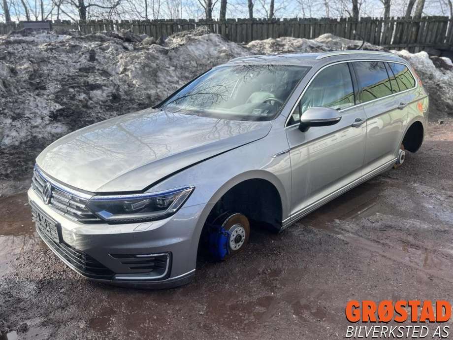 VW Passat 2015-2019 (Fase 1) (B8) (B8), Motorkode: CUKC, Girkassekode: RXG