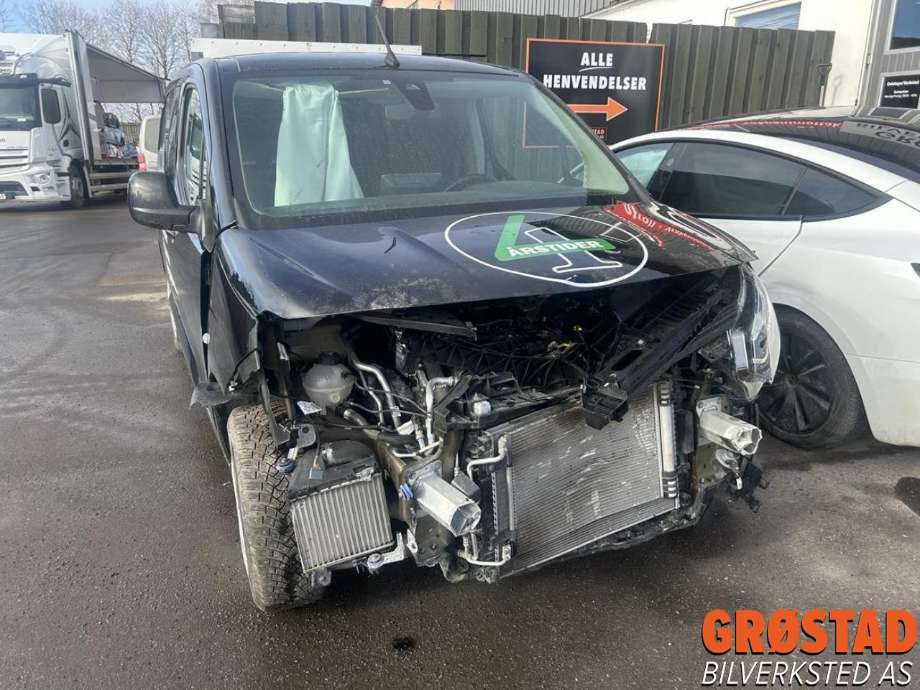 Citroën Berlingo 2019-->> (Type III) , Motorkode: YHZ, Girkassekode: 