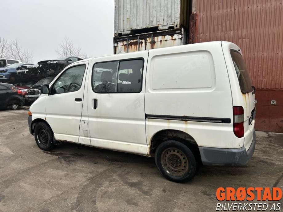 Toyota Hiace 2001-2006 (Fase 2) , Motorkode: 2KD-FTV, Girkassekode: