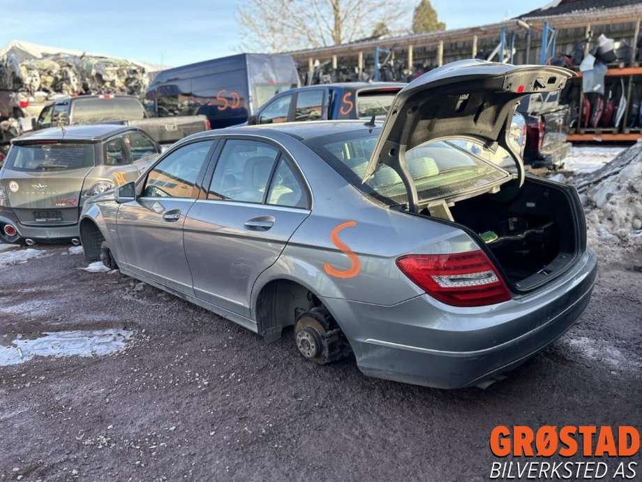 Mercedes C-Klasse 2011-2014 (Fase 2) (W204) (W204), Motorkode: M271.820, Girkassekode: 