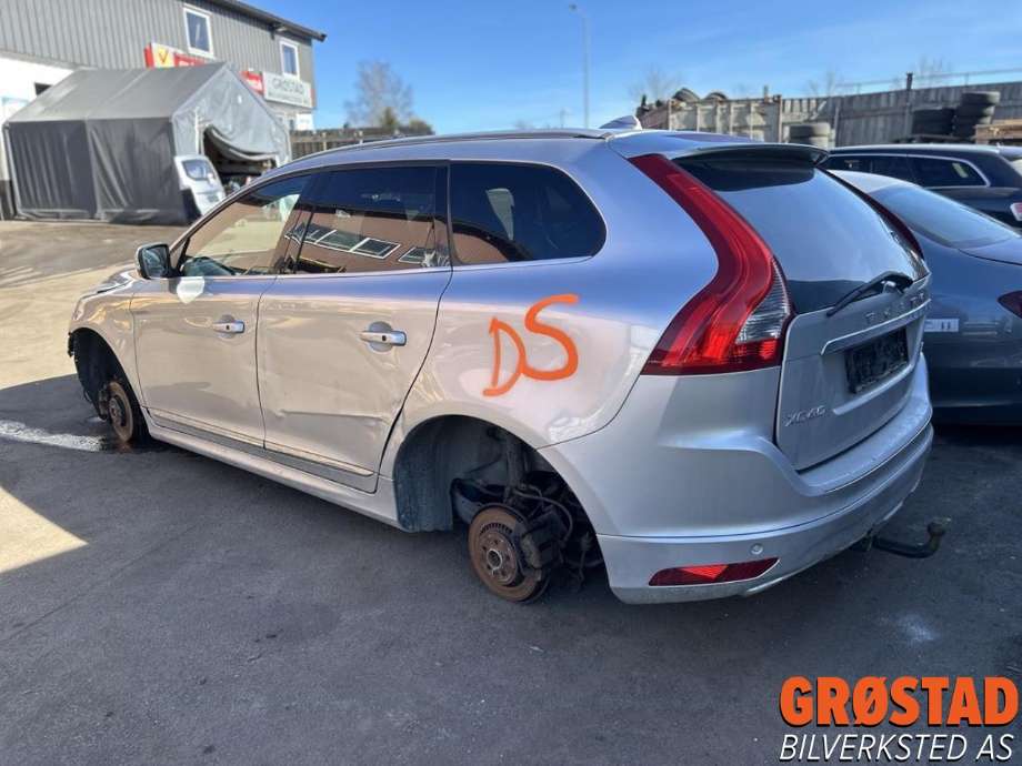 Volvo XC60 2014-2017 (Type I, Fase 2) , Motorkode: D5244T17, Girkassekode: